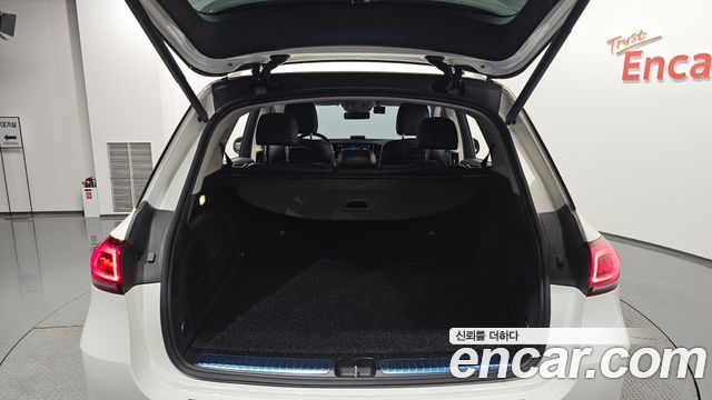 Mercedes-Benz GLE-Class 2019 — photo 26