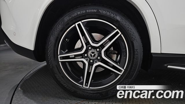 Mercedes-Benz GLE-Class 2019 — photo 7
