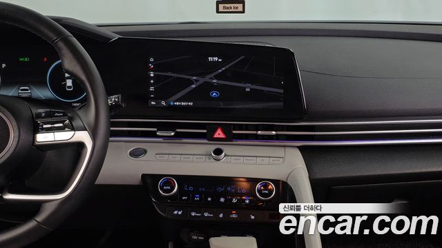 Hyundai AVANTE 2021 — photo 20