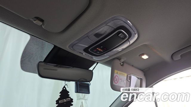 Hyundai AVANTE 2021 — photo 25