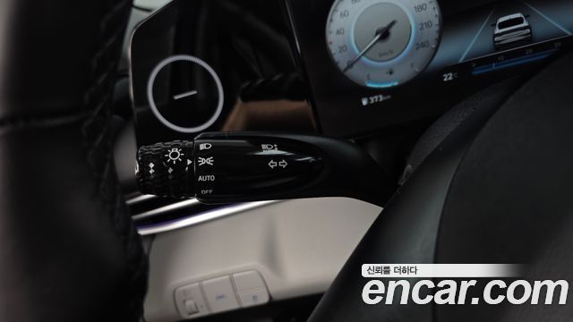 Hyundai AVANTE 2021 — photo 27