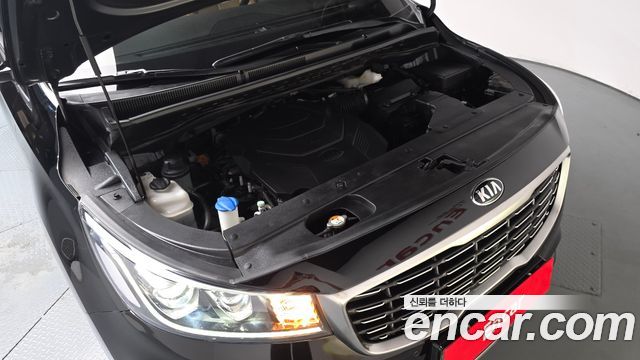 Kia Canival 2019 — photo 6