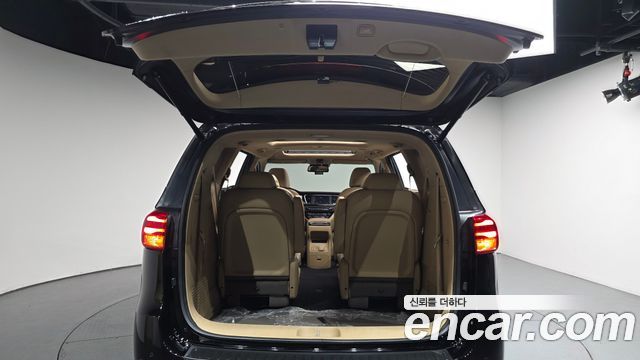 Kia Canival 2019 — photo 26
