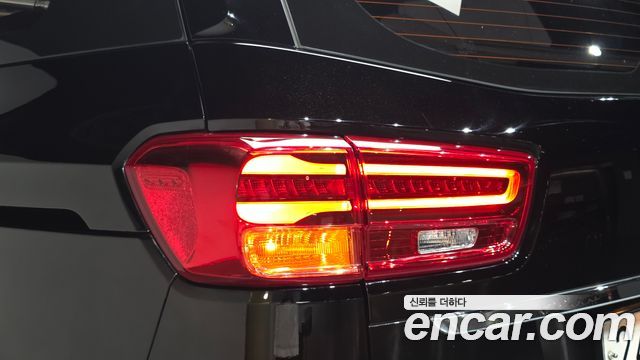 Kia Canival 2019 — photo 9