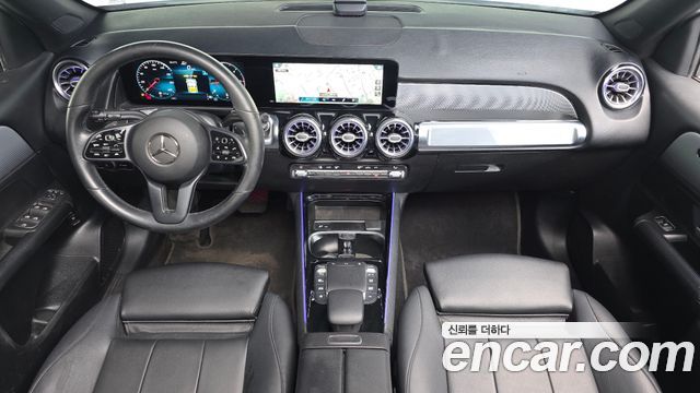 Mercedes-Benz GLB-Class 2021 — photo 7