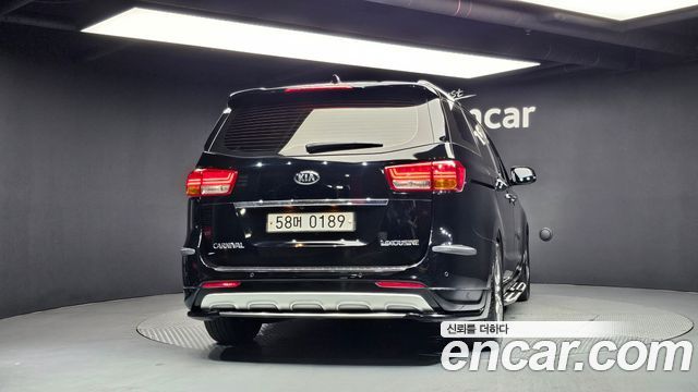 Kia Canival 2017 — photo 4