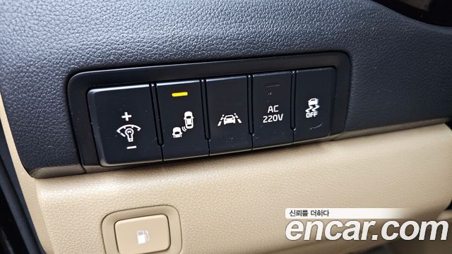 Kia Canival 2017 — photo 17