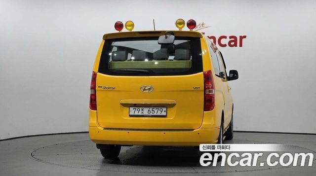 Hyundai Starex 2016 — photo 4