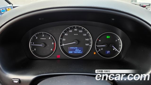 Hyundai Starex 2016 — photo 8