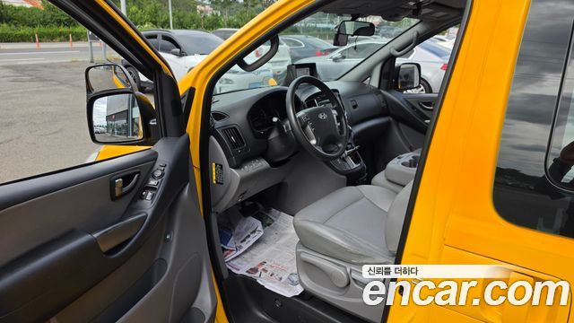 Hyundai Starex 2016 — photo 10