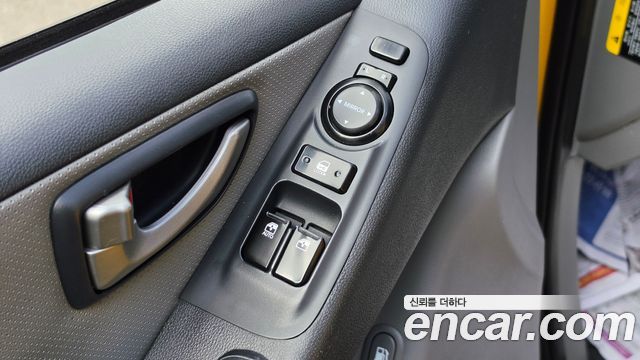Hyundai Starex 2016 — photo 17