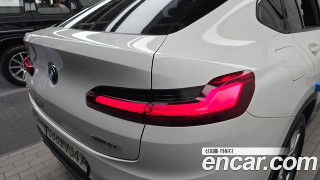 BMW X4 2020 — photo 9
