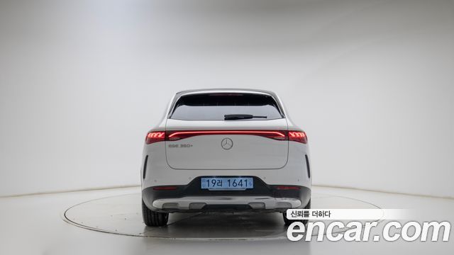 Mercedes-Benz EQE 2026 — photo 4