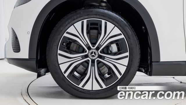Mercedes-Benz EQE 2026 — photo 5