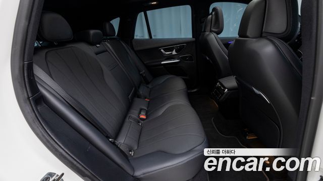 Mercedes-Benz EQE 2026 — photo 11