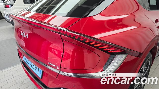 Kia EV6 2022 — photo 9