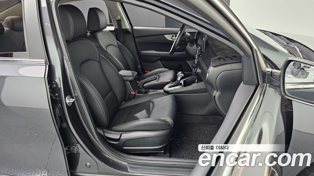 Kia K3 2019 — photo 13