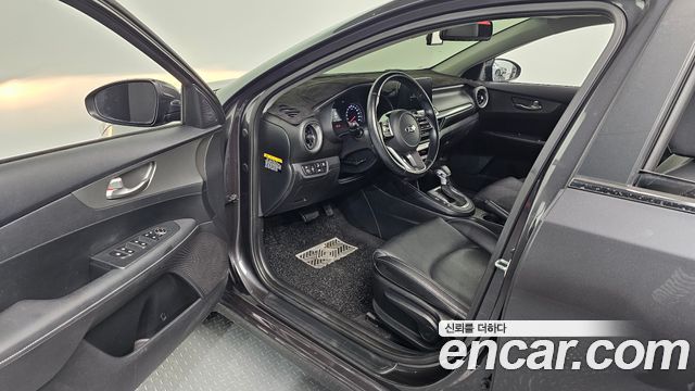 Kia K3 2019 — photo 16