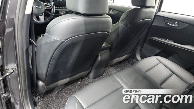Kia K3 2019 — photo 27