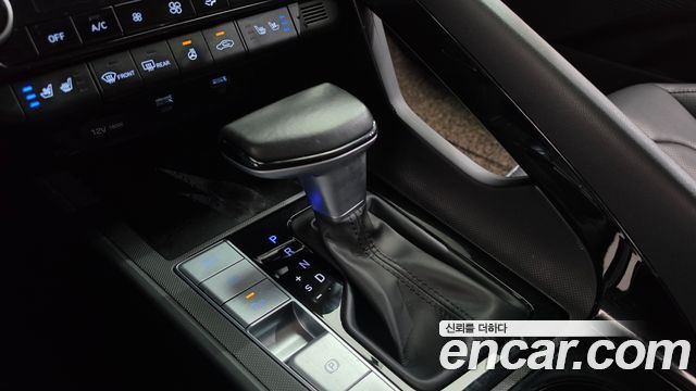 Hyundai AVANTE 2021 — photo 12