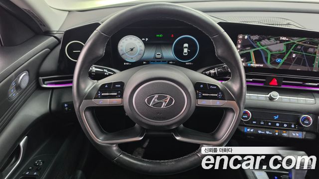 Hyundai AVANTE 2021 — photo 19
