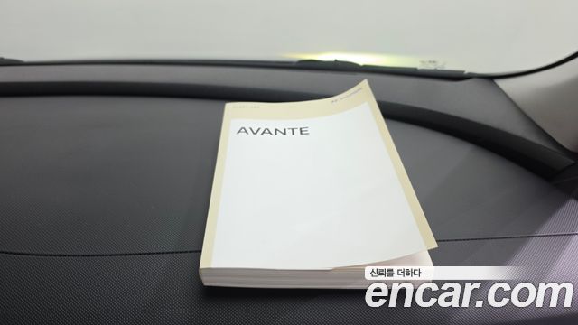 Hyundai AVANTE 2021 — photo 24