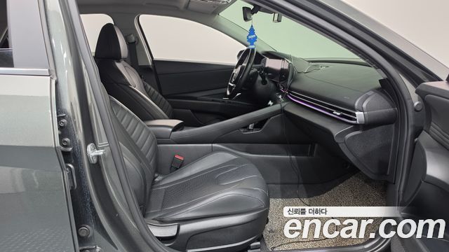 Hyundai AVANTE 2021 — photo 16