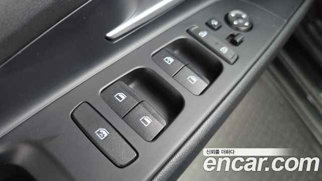 Hyundai AVANTE 2021 — photo 28