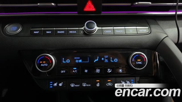 Hyundai AVANTE 2021 — photo 31