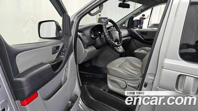 Hyundai Starex 2015 — photo 10