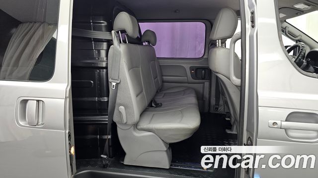 Hyundai Starex 2015 — photo 12