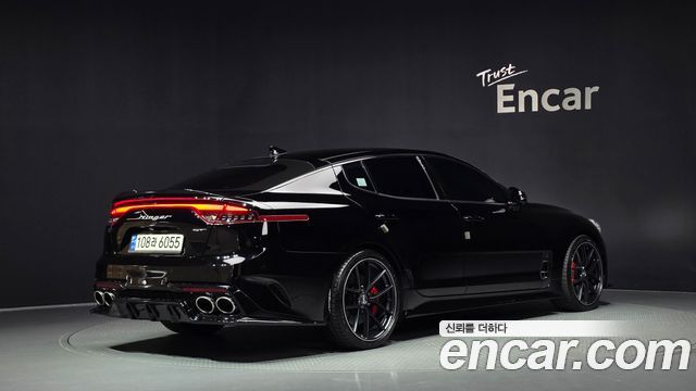 Kia Stinger 2022 — photo 2