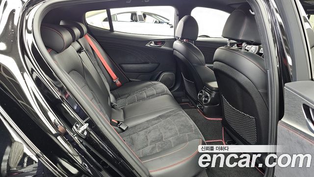 Kia Stinger 2022 — photo 18