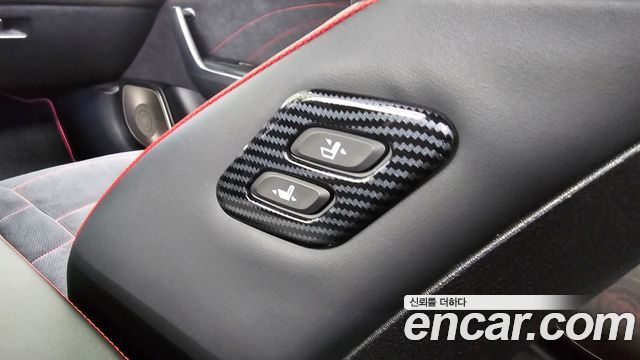 Kia Stinger 2022 — photo 28
