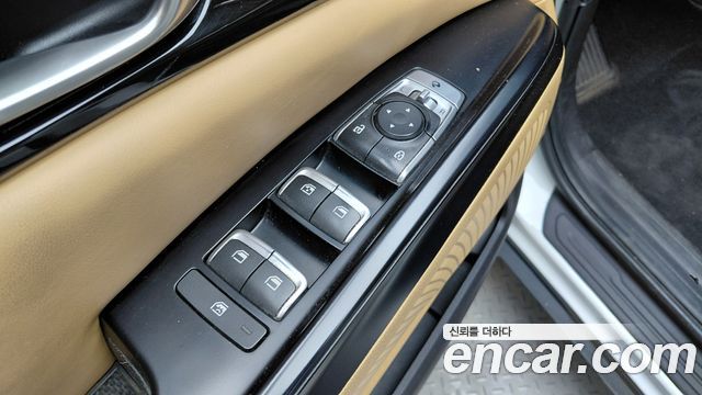 Kia Canival 2023 — photo 18