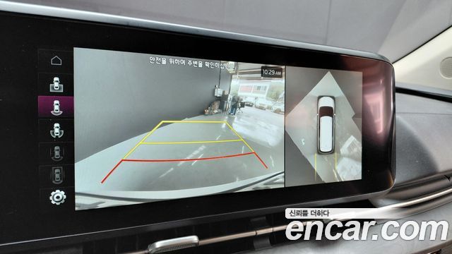 Kia Canival 2023 — photo 22