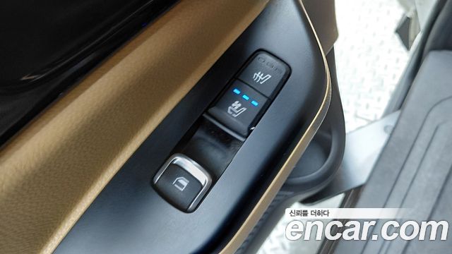 Kia Canival 2023 — photo 26