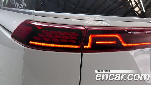 Kia Canival 2023 — photo 9