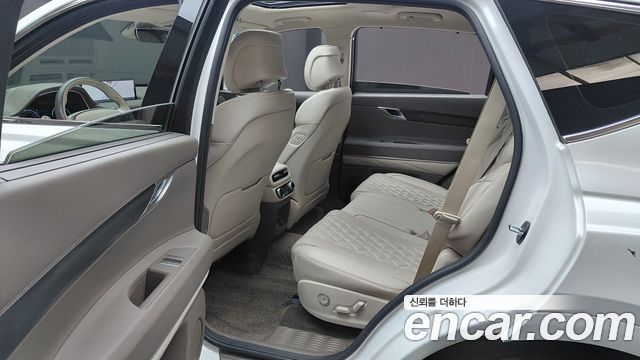 Genesis GV80 2023 — photo 18