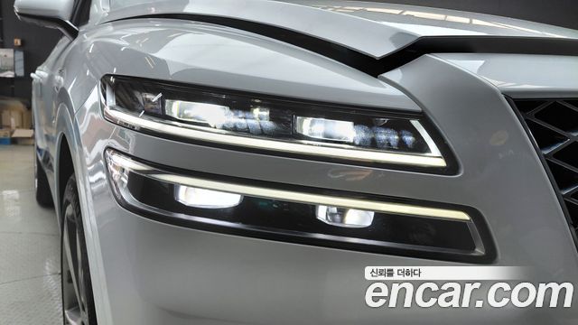 Genesis GV80 2023 — photo 8