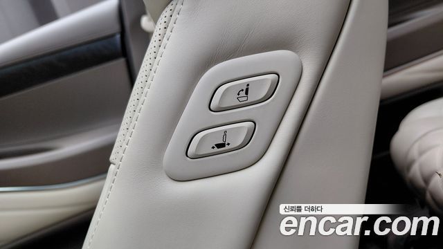 Genesis GV80 2023 — photo 33