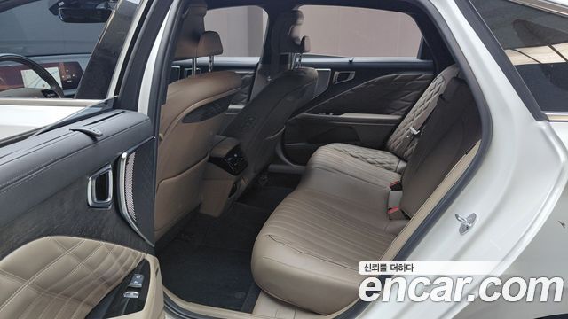 Kia K8 2023 — photo 18