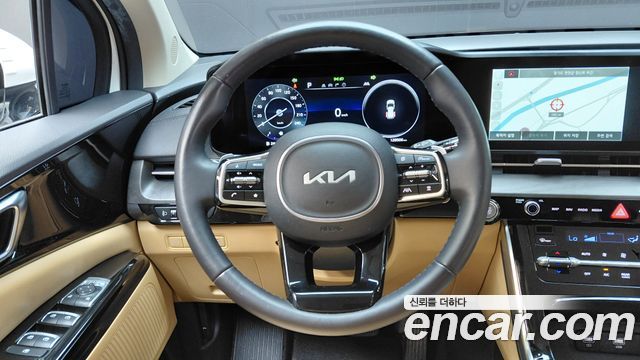 Kia Canival 2023 — photo 20