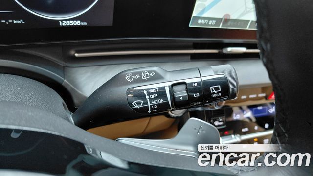 Kia Canival 2023 — photo 27