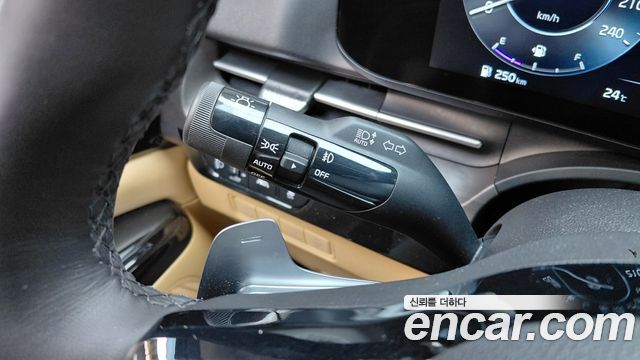 Kia Canival 2023 — photo 30