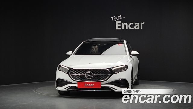 Mercedes-Benz E-Class 2026 — photo 3