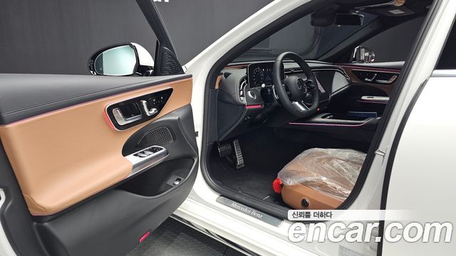 Mercedes-Benz E-Class 2026 — photo 13