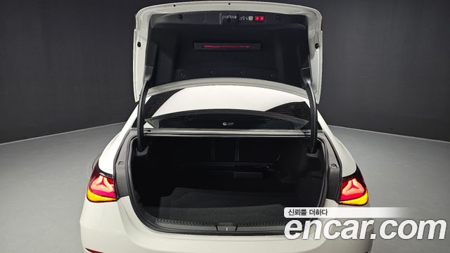 Mercedes-Benz E-Class 2026 — photo 26