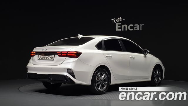 Kia K3 2022 — photo 2