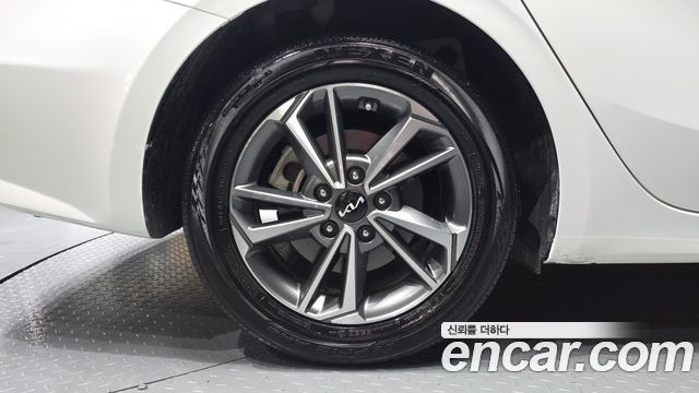 Kia K3 2022 — photo 7